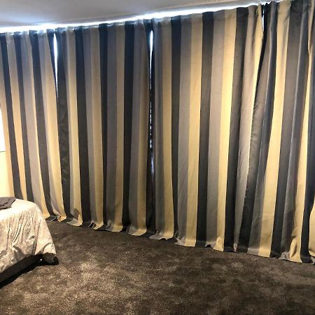 Ac Lounge 125 Daire Rochford Dış mekan fotoğraf