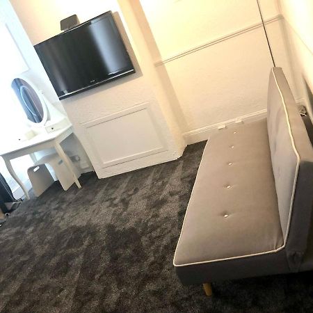 Ac Lounge 125 Daire Rochford Dış mekan fotoğraf