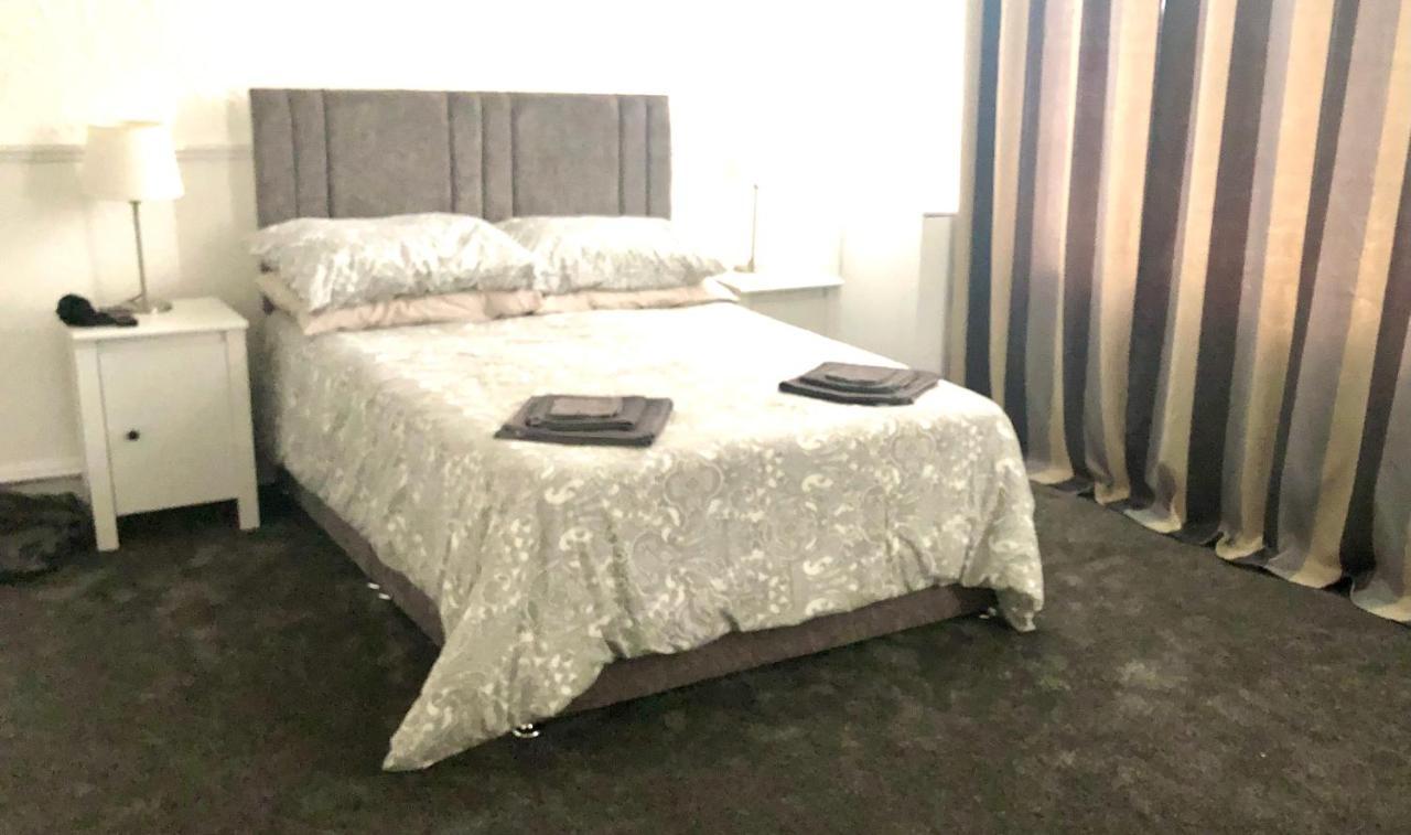 Ac Lounge 125 Daire Rochford Dış mekan fotoğraf