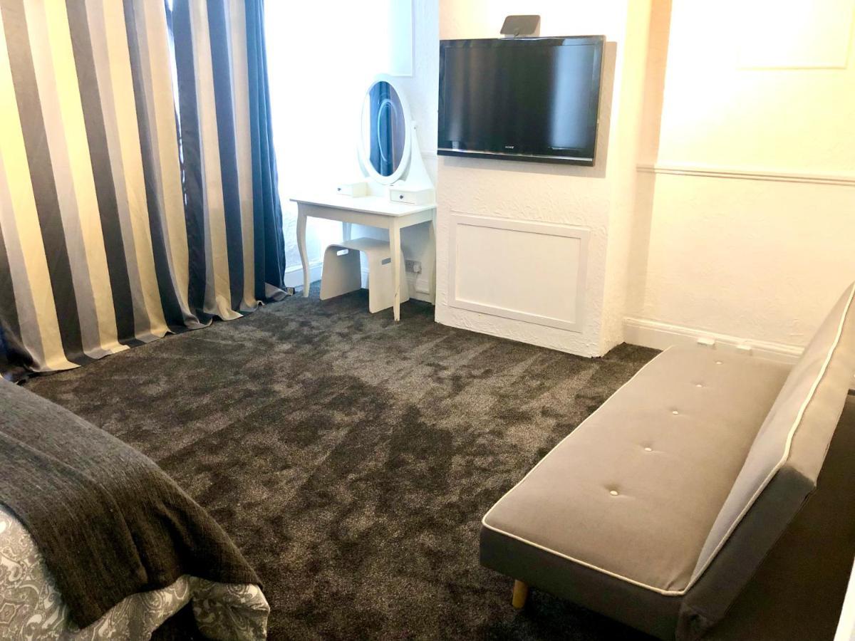 Ac Lounge 125 Daire Rochford Dış mekan fotoğraf